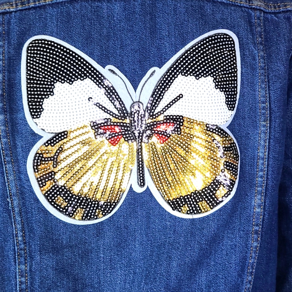 Oversized Jean Jacket Size Small Blue Denim Embellished Sequined Butterfly Pin - Picture 7 of 8